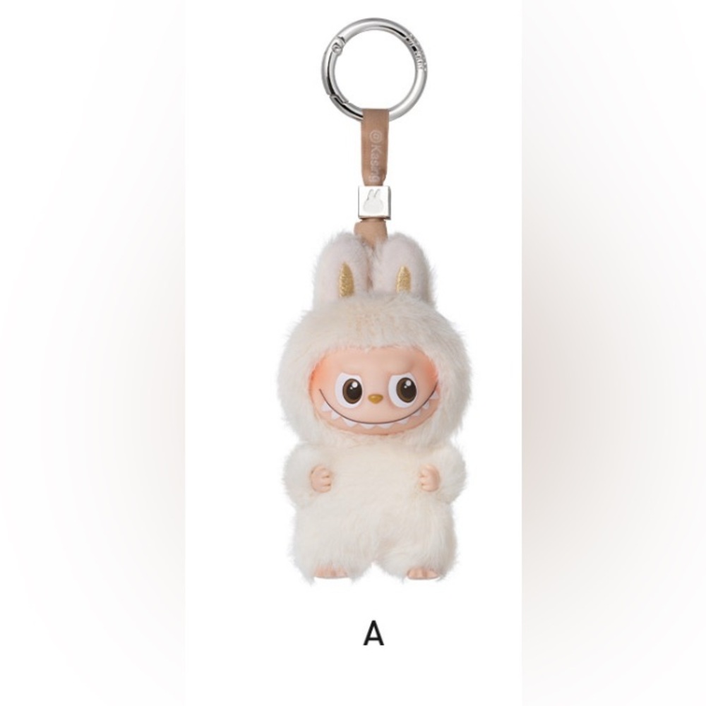 Labubu pin for love A